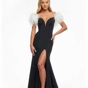 Size 4 Ashley Lauren black and white feathers gown pageant prom